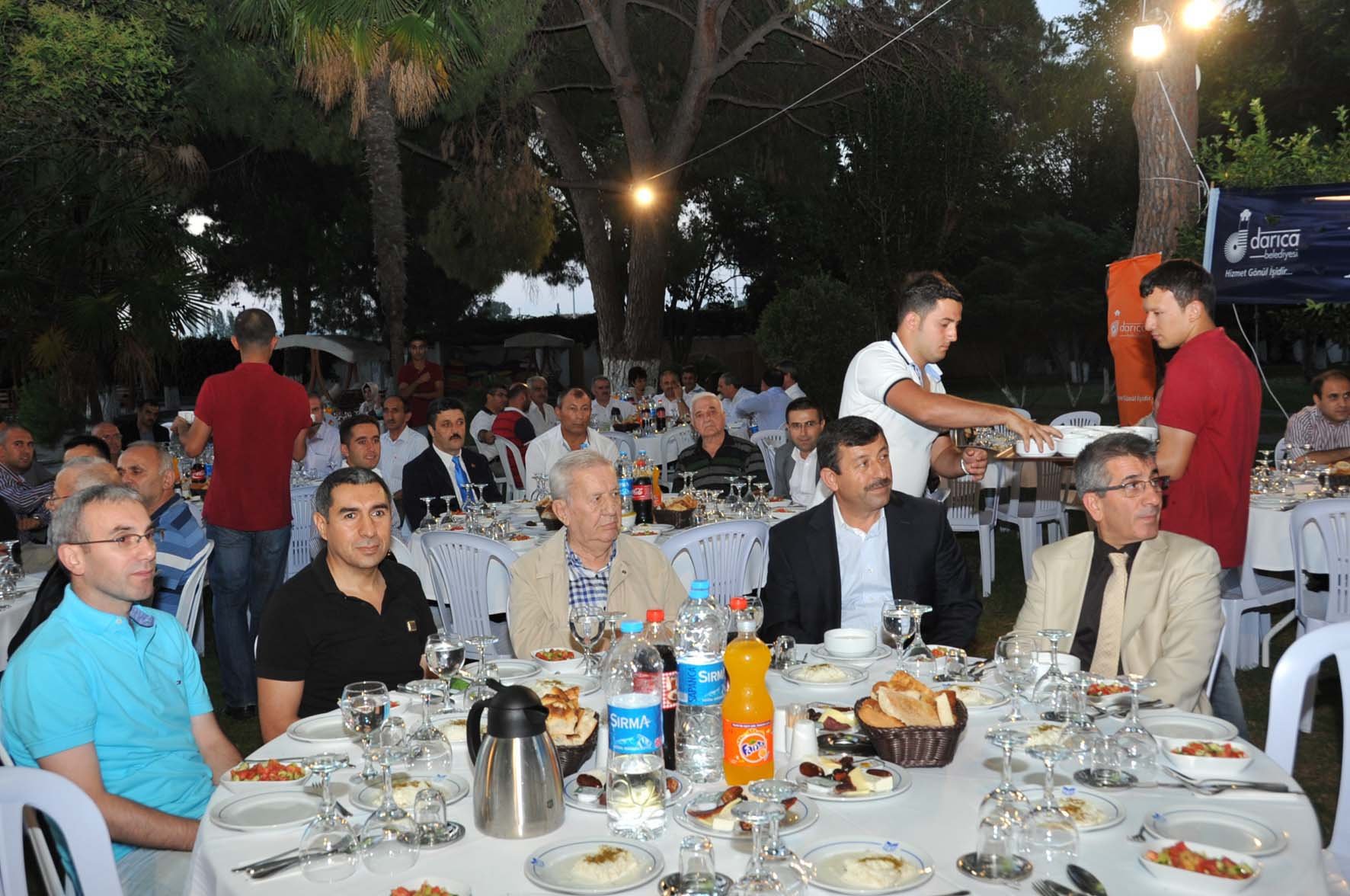 Darıca protokolü iftarda buluştu