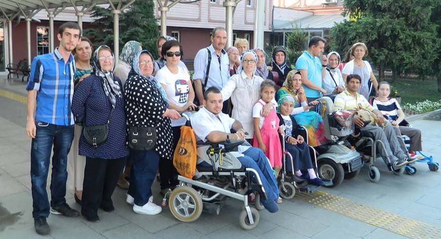 Eyüp Sultan'da oruç açtılar