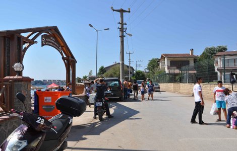 Cadde genişliyor