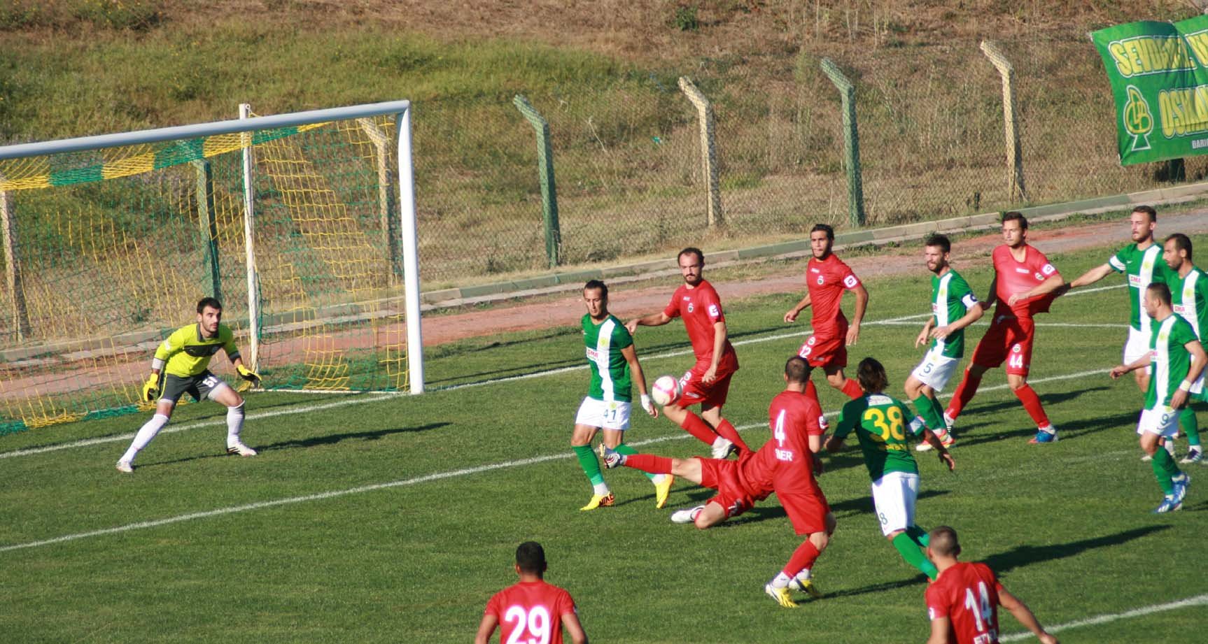 Zayıf rakibe 3 gol!