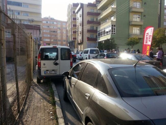 Açık Öğretim Bürosu saç baş yolduruyor