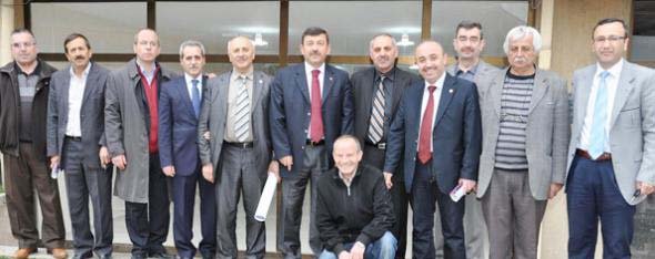 Darıca'da 12 muhtar yerini korudu