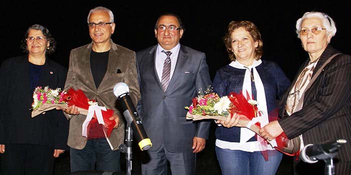 Ülke, hükümet, cemaat ve CHP masaya yatırıldı