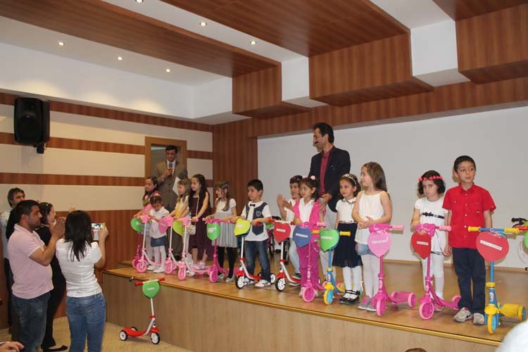 Fatih Koleji ödülleri dağıttı