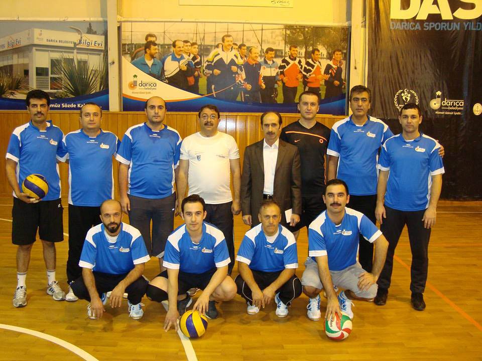 Darıca'da voleybol heyecanı sürüyor