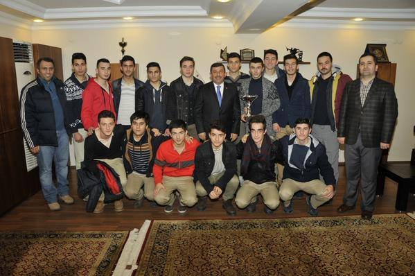  Başkan Karabacak, öğrencileri tebrik etti