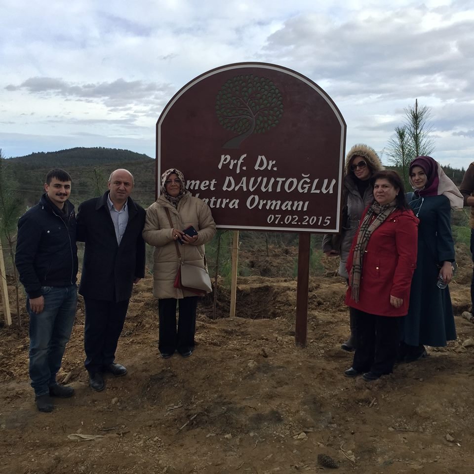  AKP'den Davutoğlu'na hatıra ormanı