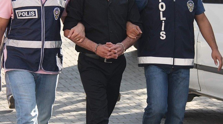  Darıca'da aranan 2 kişi yakalandı