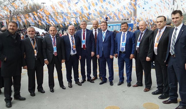 AK Parti teşkilatları Ankara'ya aktı