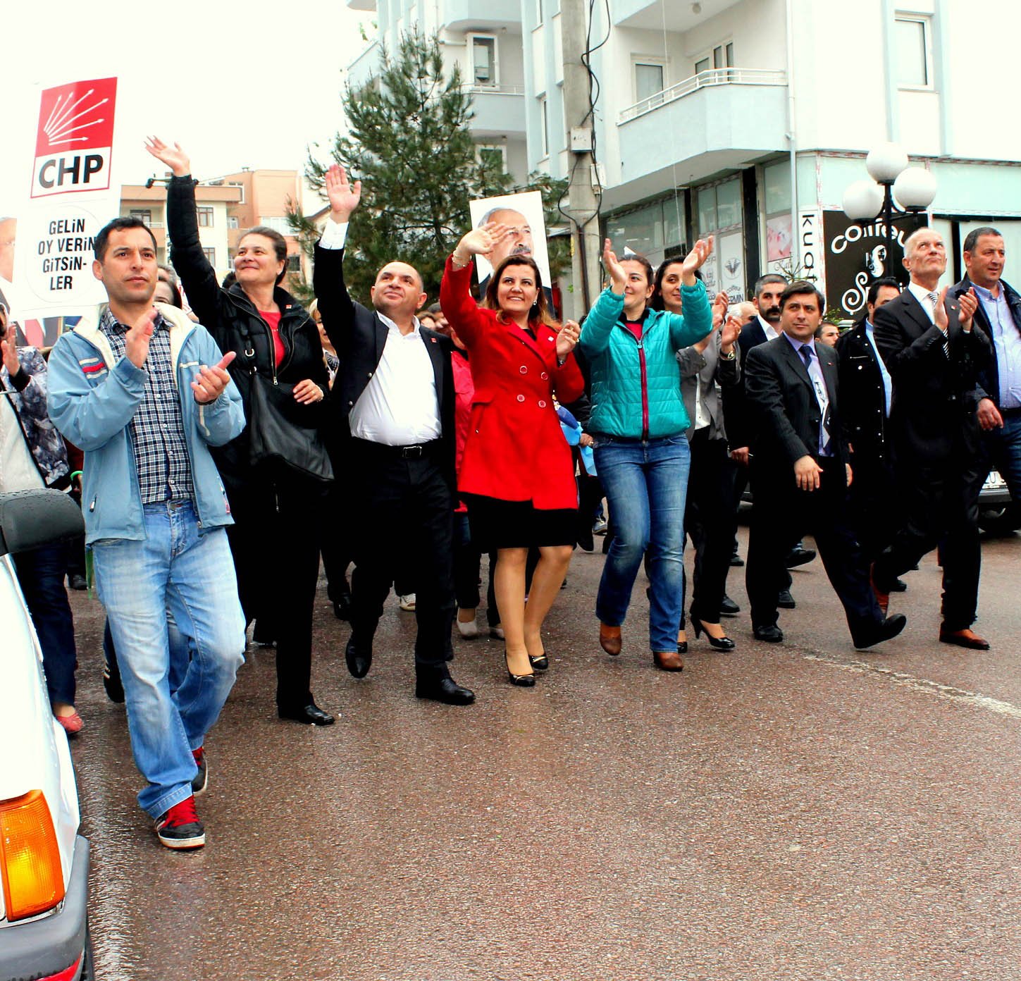 Tarhan'a halkın ilgisi çok büyük