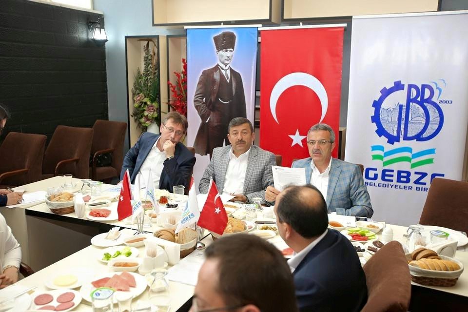 Gebze Belediyeler Birliği Çayırova'da toplandı