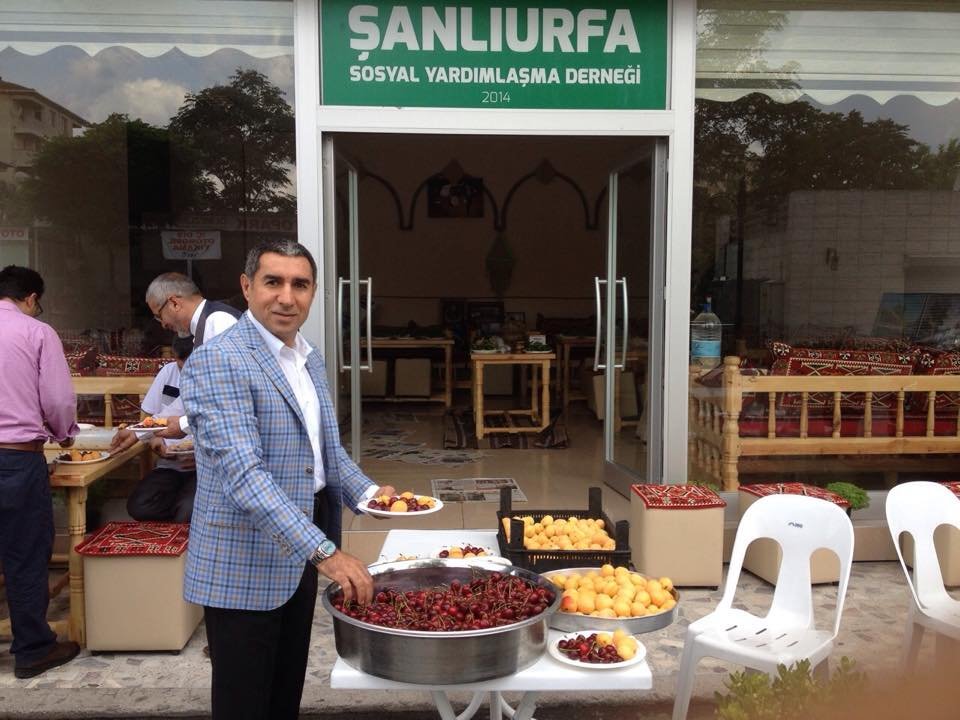 Urfalılar'dan muhteşem iftar