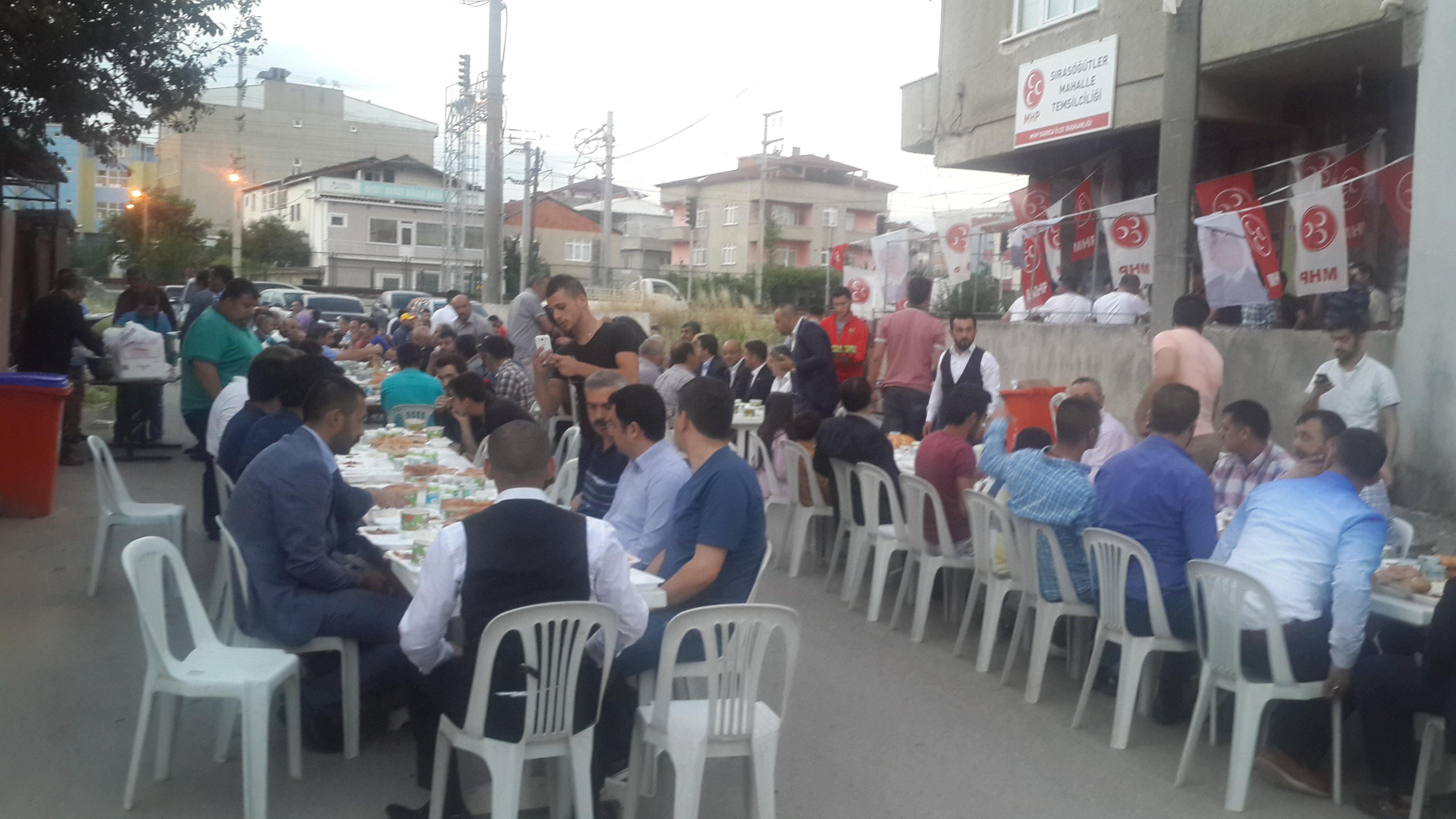 Ülkücüler iftarda buluştu