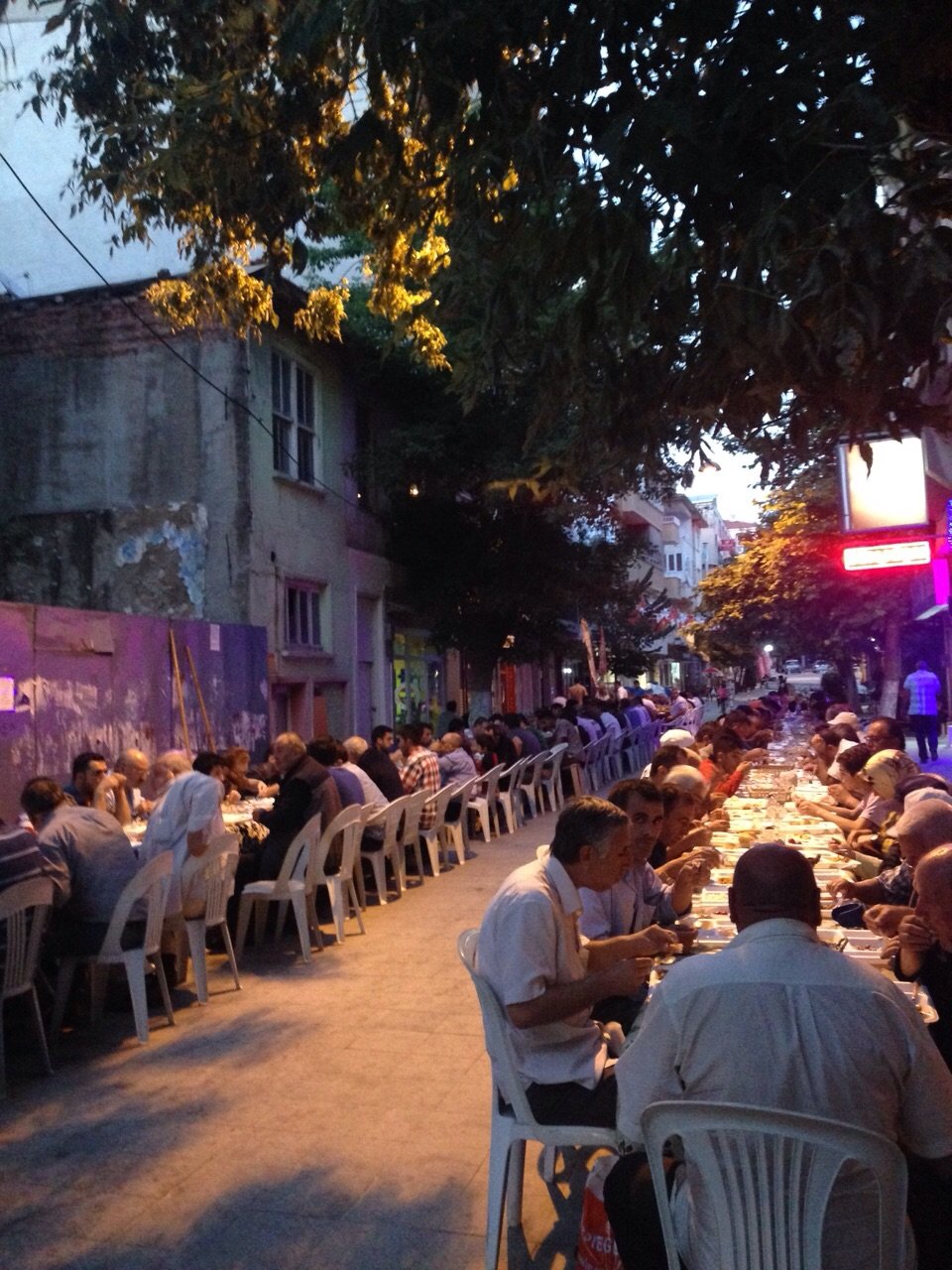 Öztanık Ailesi'nden geleneksel iftar