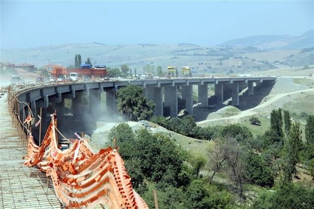 Açılmadan fiyatlar ikiye katlandı