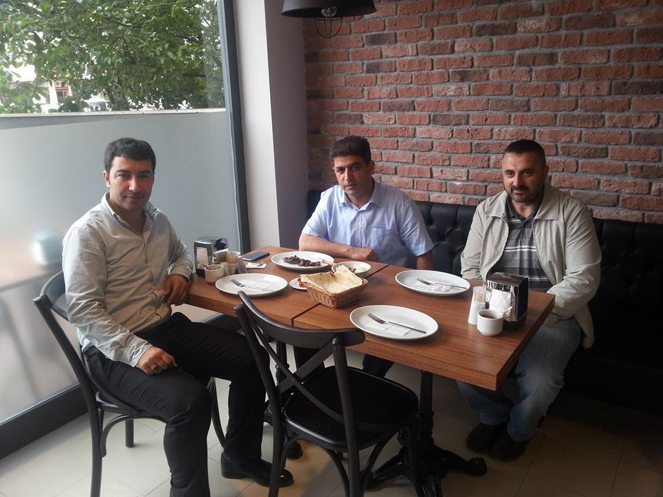 MHP'liler, Özcan'ı yalnız bırakmadı