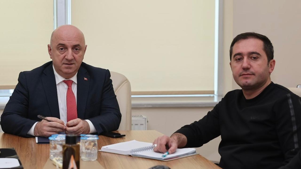 Abdüllatif Özkan, sorunları yerinde görüyor, çözümü hızlandırıyor!