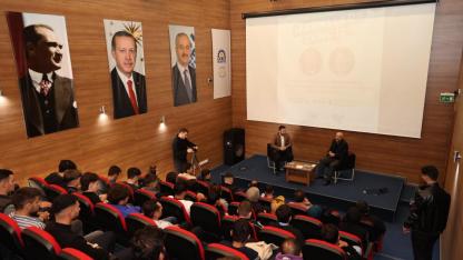 Başkan Büyükgöz Gençlerle Buluştu