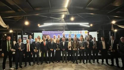 Bozkırın Tezenesi’ne vefa