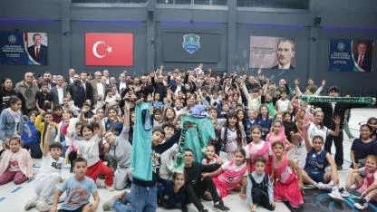Çayırova Belediyesi’nden potada beşte beş
