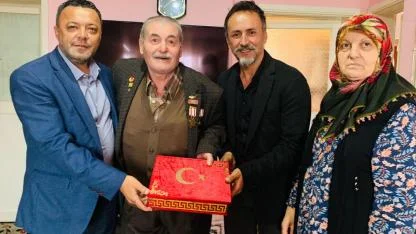 İzmit Belediyesinden Çayırova’daki  Kıbrıs Gazilerine minnet ve şükran ziyareti