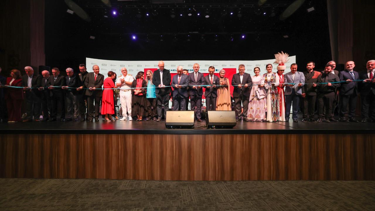 Kocaeli Kitap Fuarı&#039;na görkemli açılış