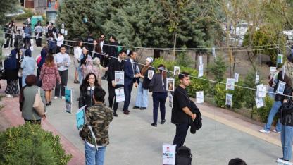 Kocaeli Üniversitesi’nde kitaplar dalından toplandı