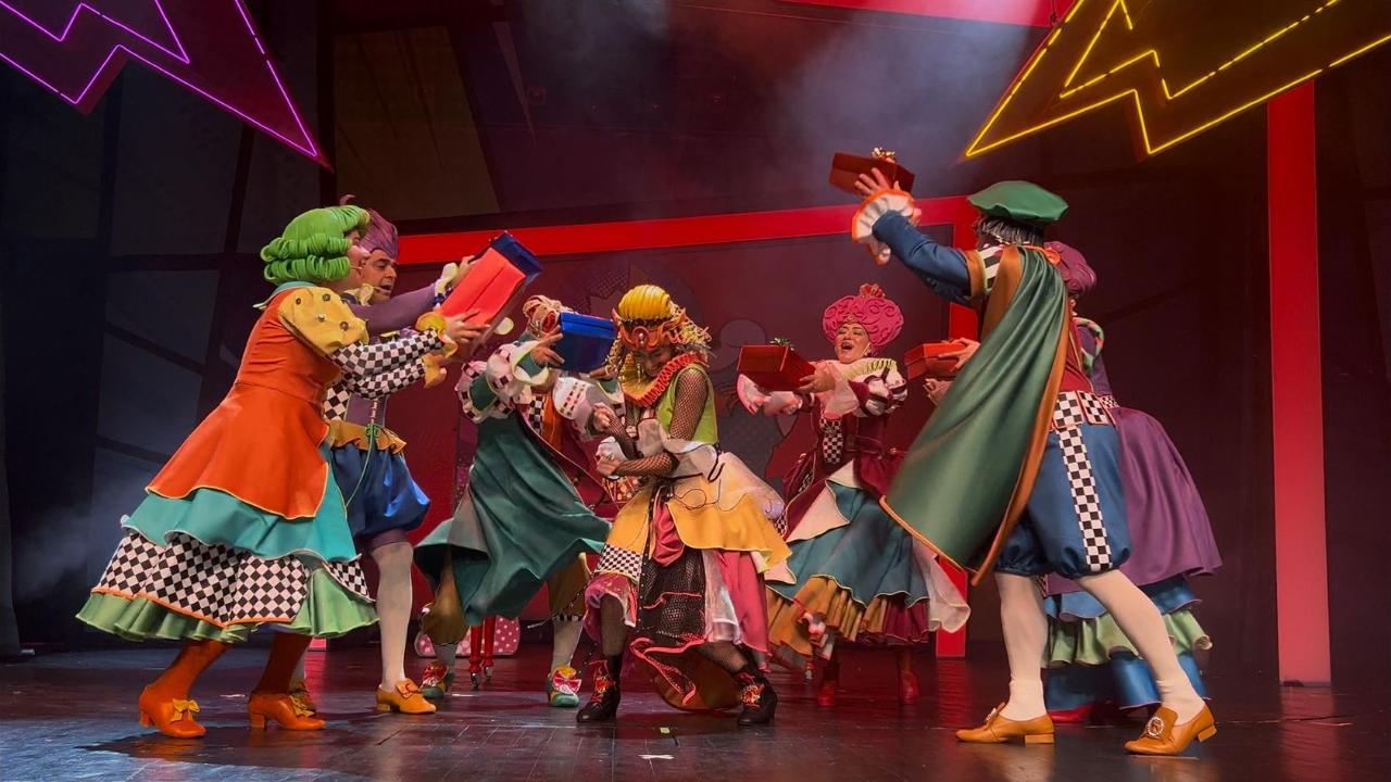 Kocaeli’de perdeler çocuklar için açıldı