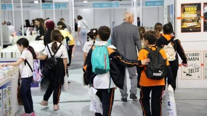 Öğrenciler, Kitap Fuarı’na koşuyor