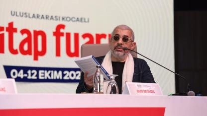 Okan Bayülgen: Tek çare kitap okumak