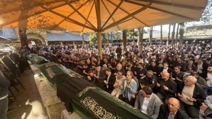 Son yolculuklarına gözyaşlarıyla uğurlandılar