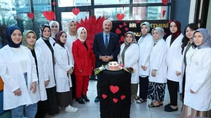 Başkan Büyükgöz, Güzide Kreş’te Öğretmenler Günü’nü Kutladı