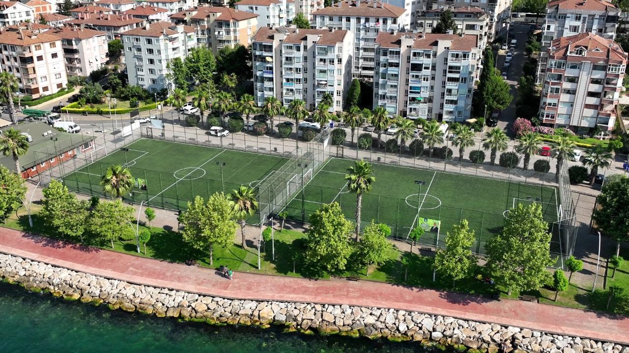 Büyükşehir’den kırsala 12 futbol sahası