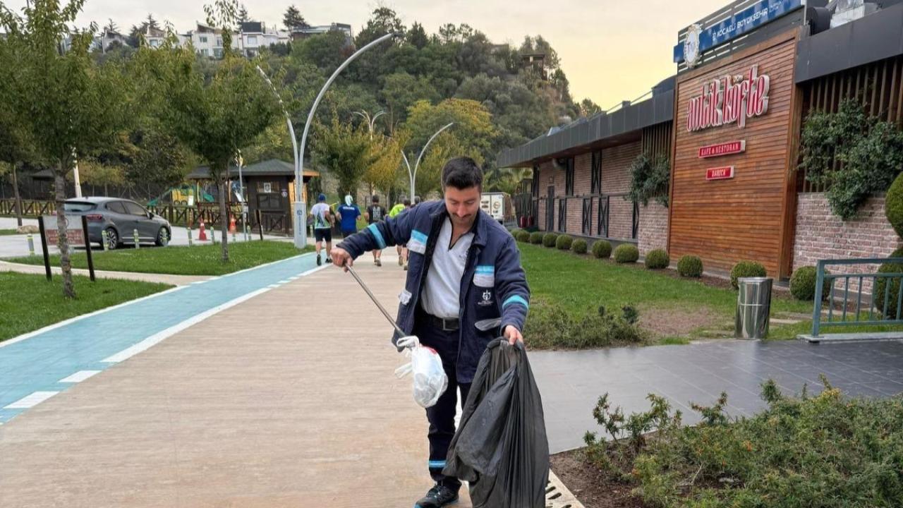 Darıca Millet Bahçesi’nde temizlik seferberliği