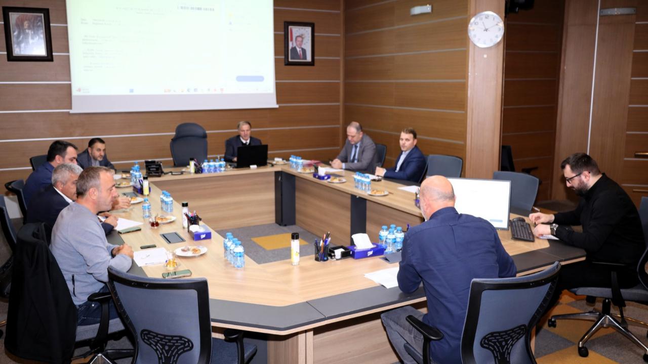 Encümende 6 otopark ve 138 şoföre para cezası