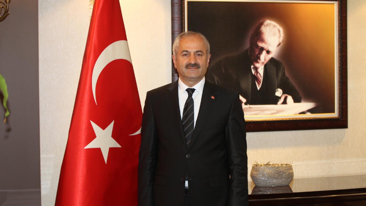 Gebze Belediye Başkanı Zinnur Büyükgöz’ün Öğretmenler Günü Mesajı