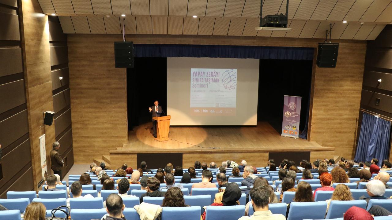 GTÜ’de yapay zekayı sınıfa taşımak semineri yapıldı