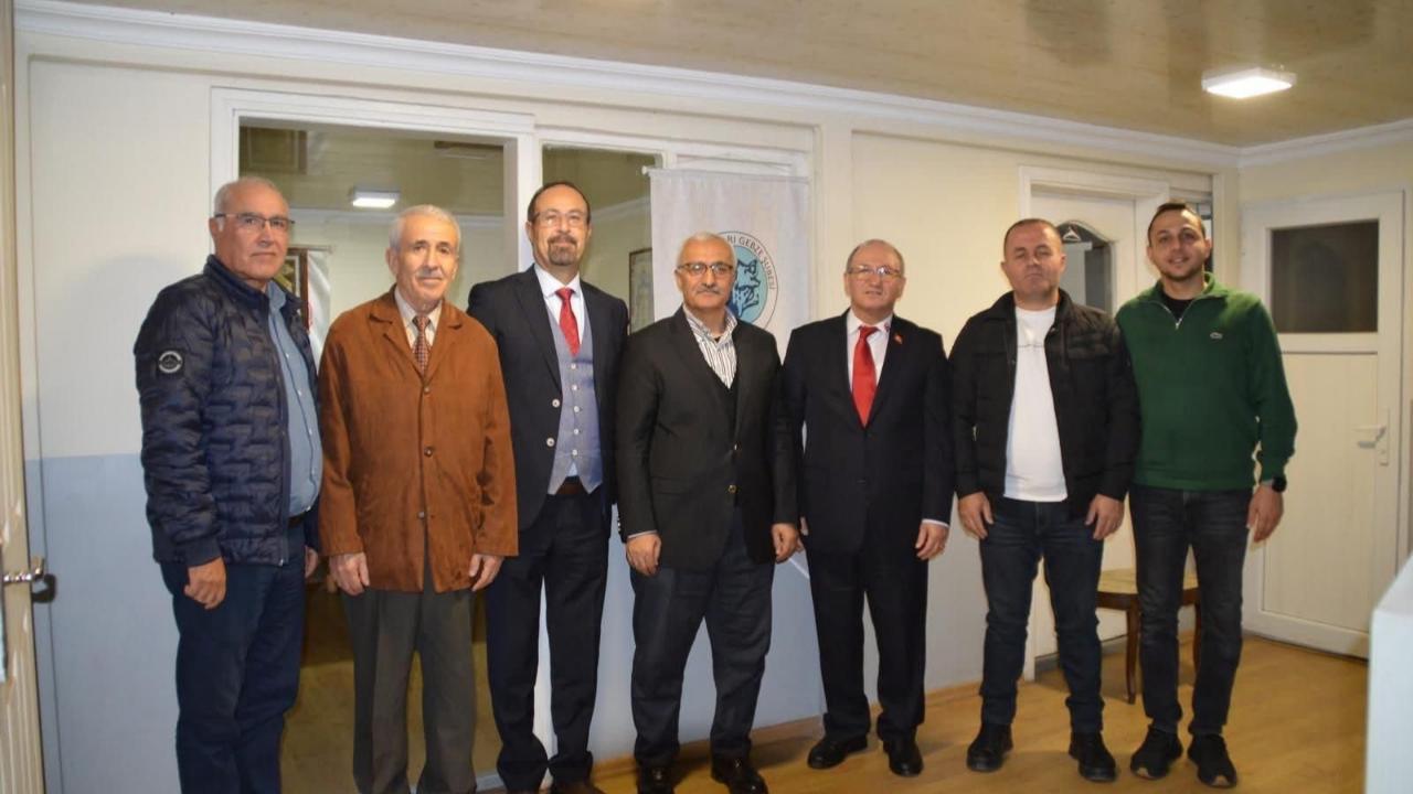 Kaymakam Özyiğit&#039;ten Türk Ocağı Gebze Şubesi’ne ziyaret