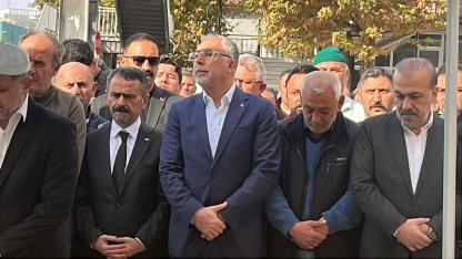 Kozmetik fabrikasındaki yangında ölen 6 kişi toprağa verildi