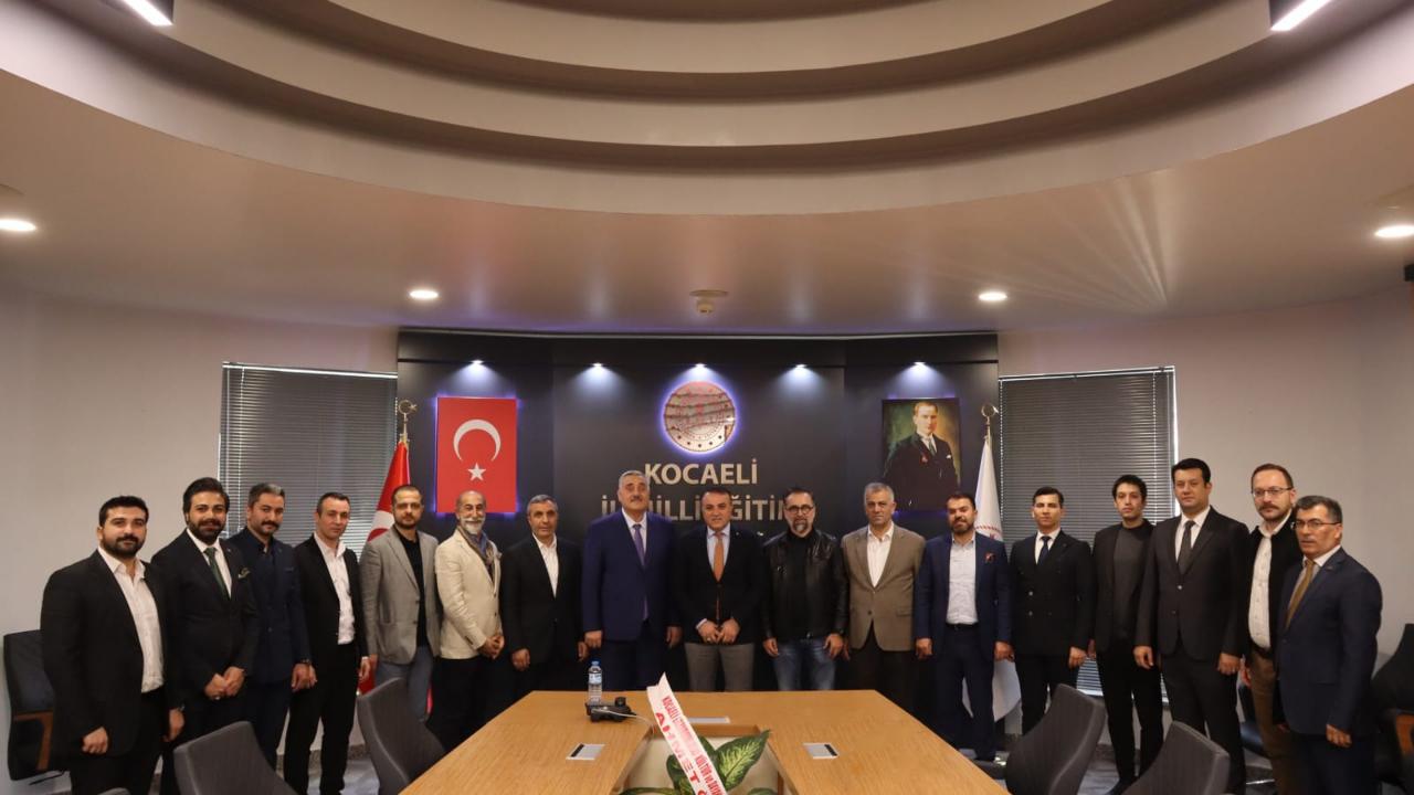 Müdür Aydın, Erzurumluları ağırladı