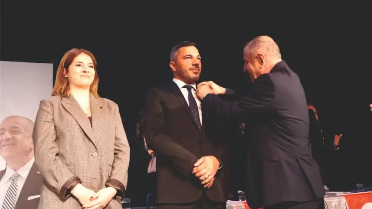 Orhan Özcan, törenle Zafer Partisi’ne katıldı