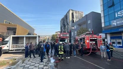 Parfüm deposu yangınıyla ilgili 7 kişi açığa alındı