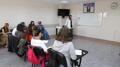 Yabancı dil KO-MEK’le öğreniliyor