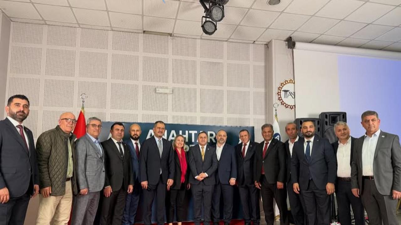 Anahtar Partisi Gebze’de üye katılım ve rozet takdim töreni düzenlendi