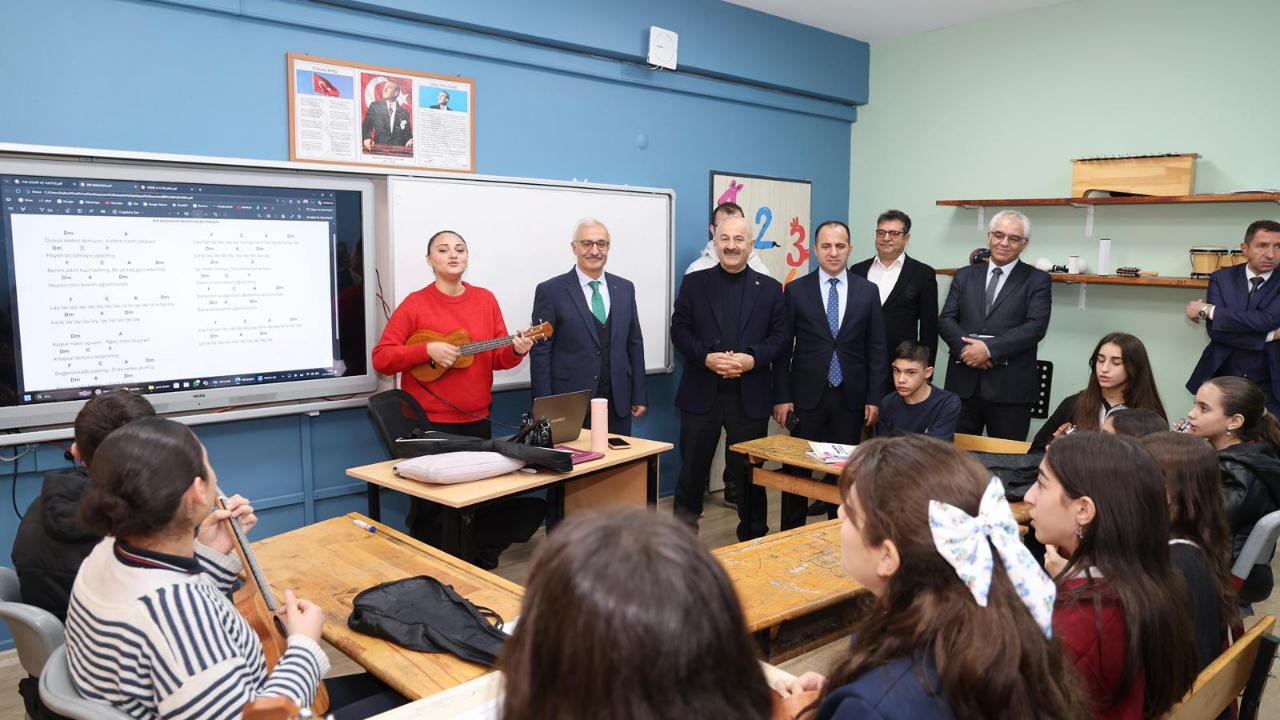 Başkan Büyükgöz ve Kaymakam Özyiğit’ten Okullara Ziyaret