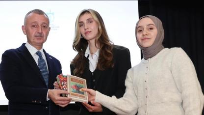 Büyükakın geleceğin lider adayları ile bir araya geldi