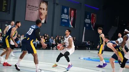 Çayırova Belediyesi, sezonun ilk yarısını galibiyetle kapattı