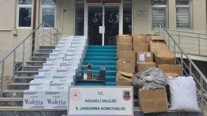 Darıca’da yüz binlerce makaron ve kıyılmış tütün ele geçirildi