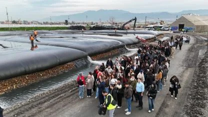Dip çamuru projesinde geleceklerini gördüler
