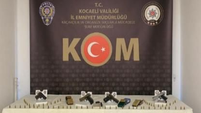 Kocaeli’de sendika yöneticilerine suikast planladığı öne sürülen 15 şüpheliye gözaltı